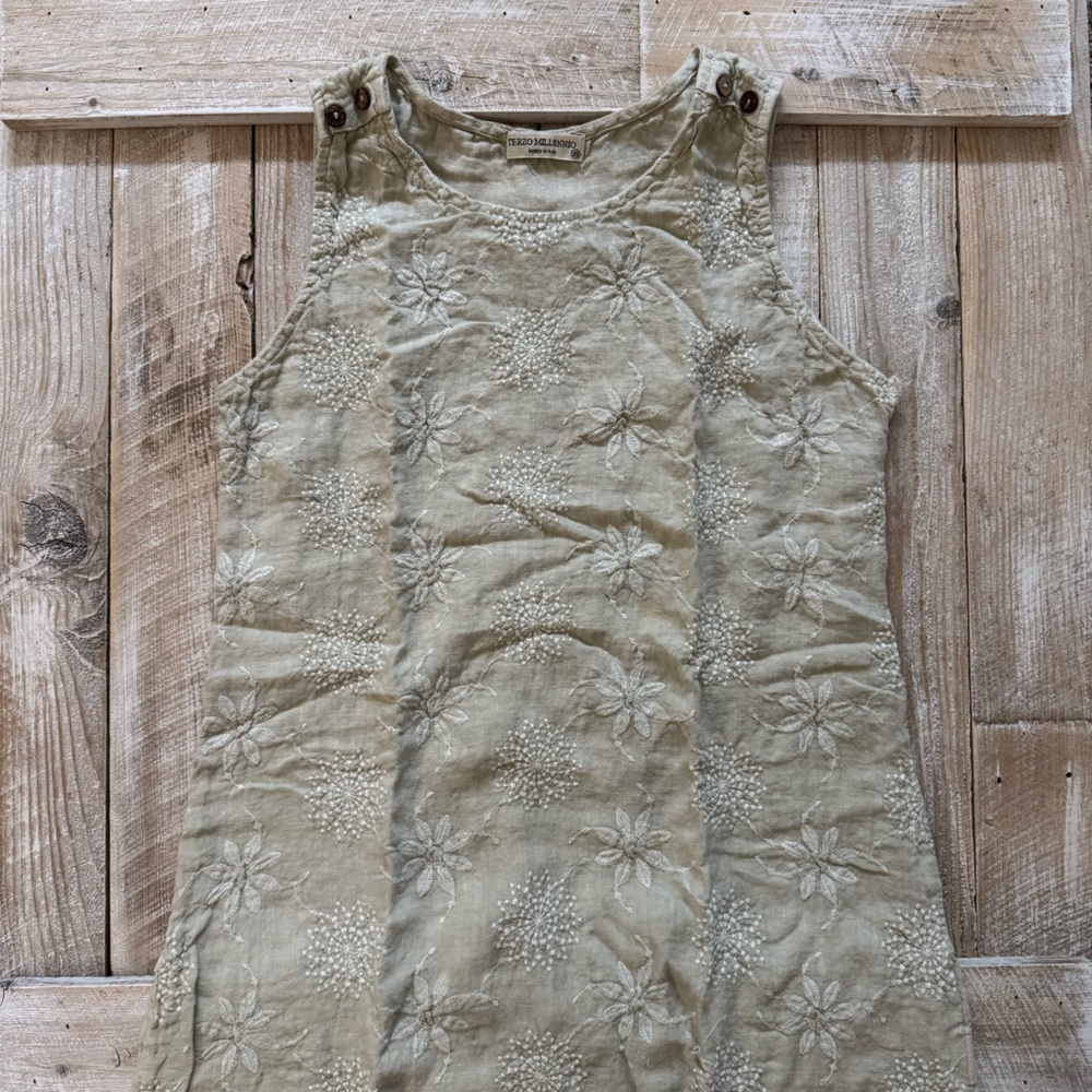 Floral Embroidery Sage Green Sleeveless Linen Shift Dress